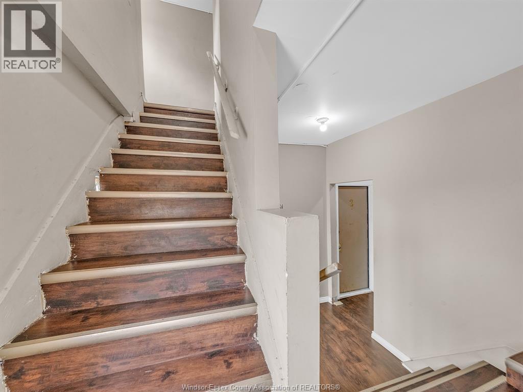 751 WINDSOR AVENUE - 29