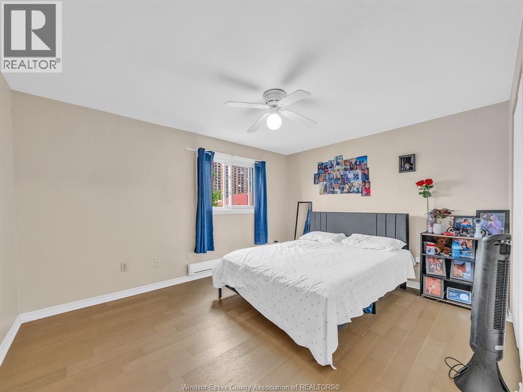 751 WINDSOR AVENUE - 33