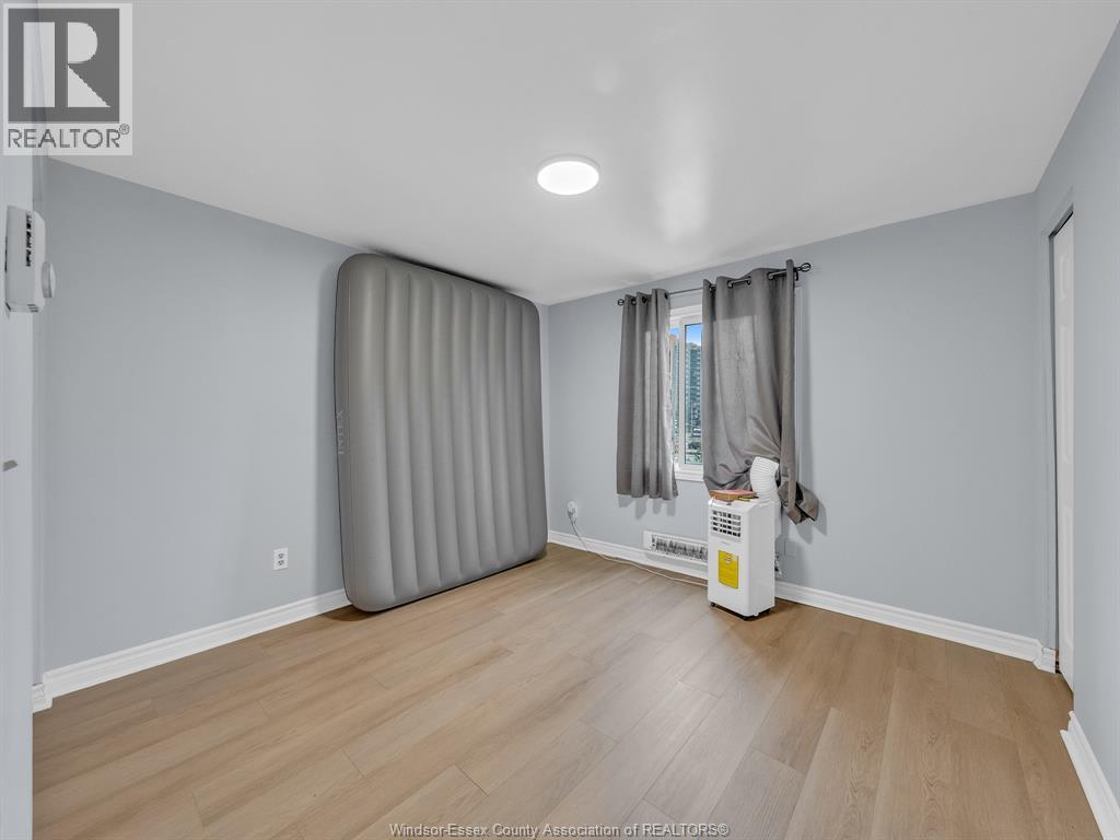 751 WINDSOR AVENUE - 41
