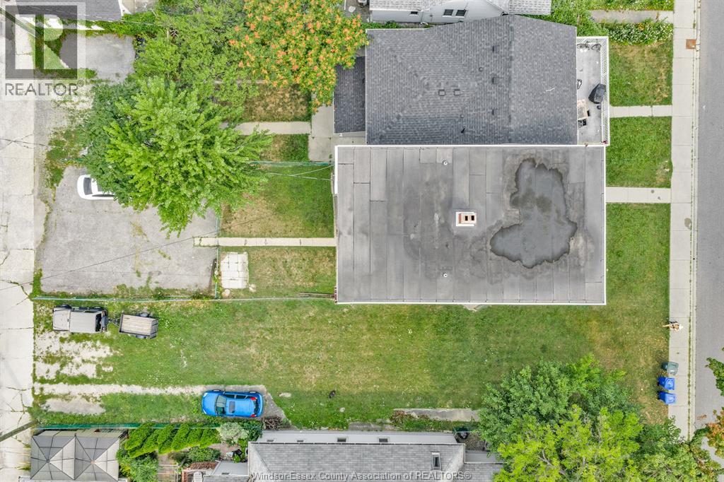 751 WINDSOR AVENUE - 9