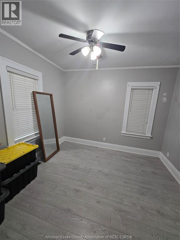 1097 Elsmere Avenue, Windsor, Ontario, N9A2B1, Windsor, Ontario — photo 5 of 5