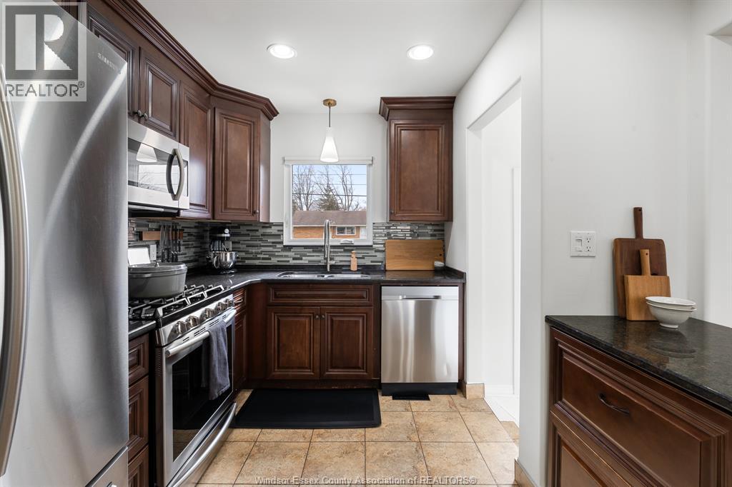 735 Lounsborough - Image 14