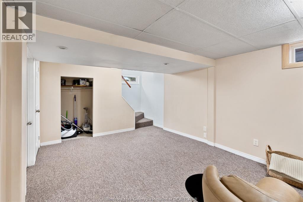 735 Lounsborough - Image 27