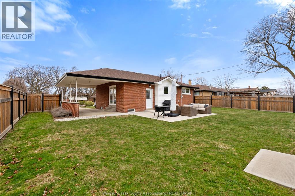 735 Lounsborough - Image 38