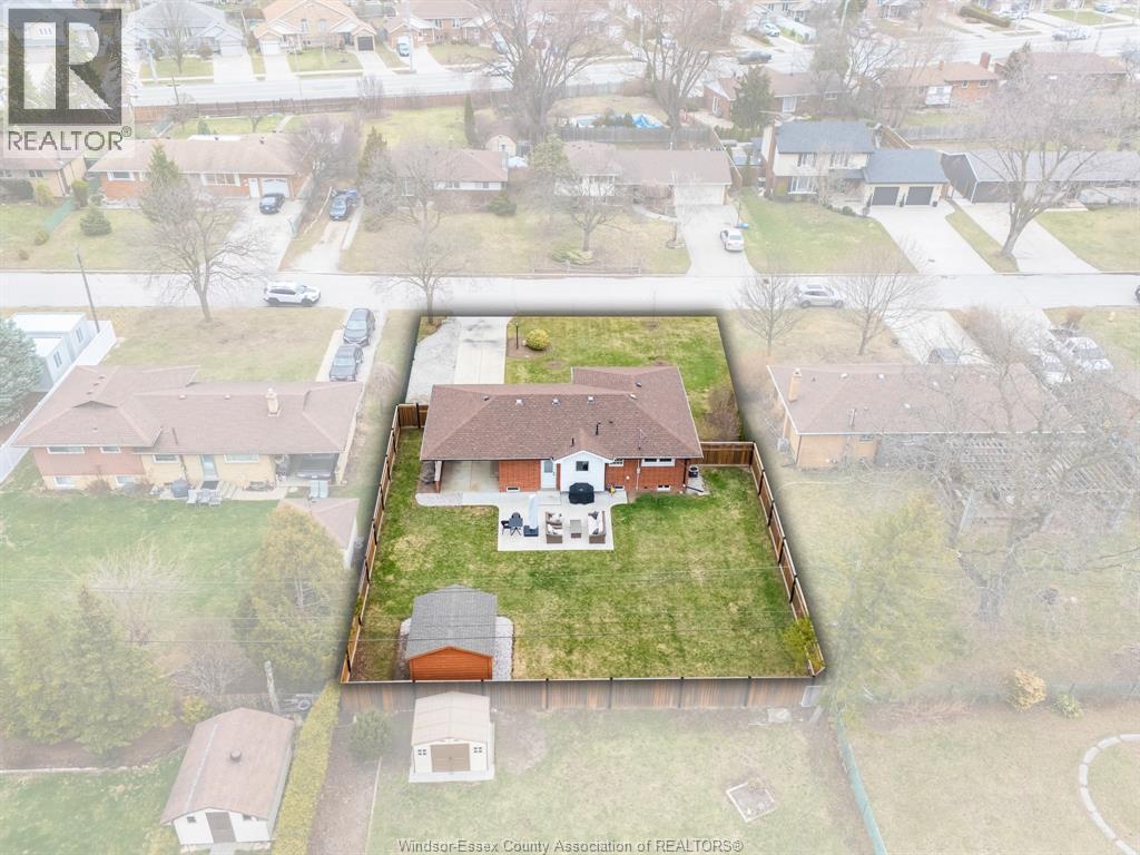 735 Lounsborough - 47