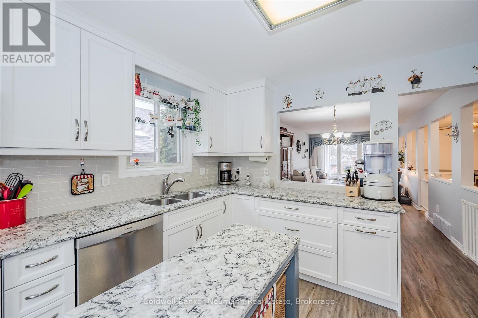 392 IMPERIAL ROAD S - Image 16