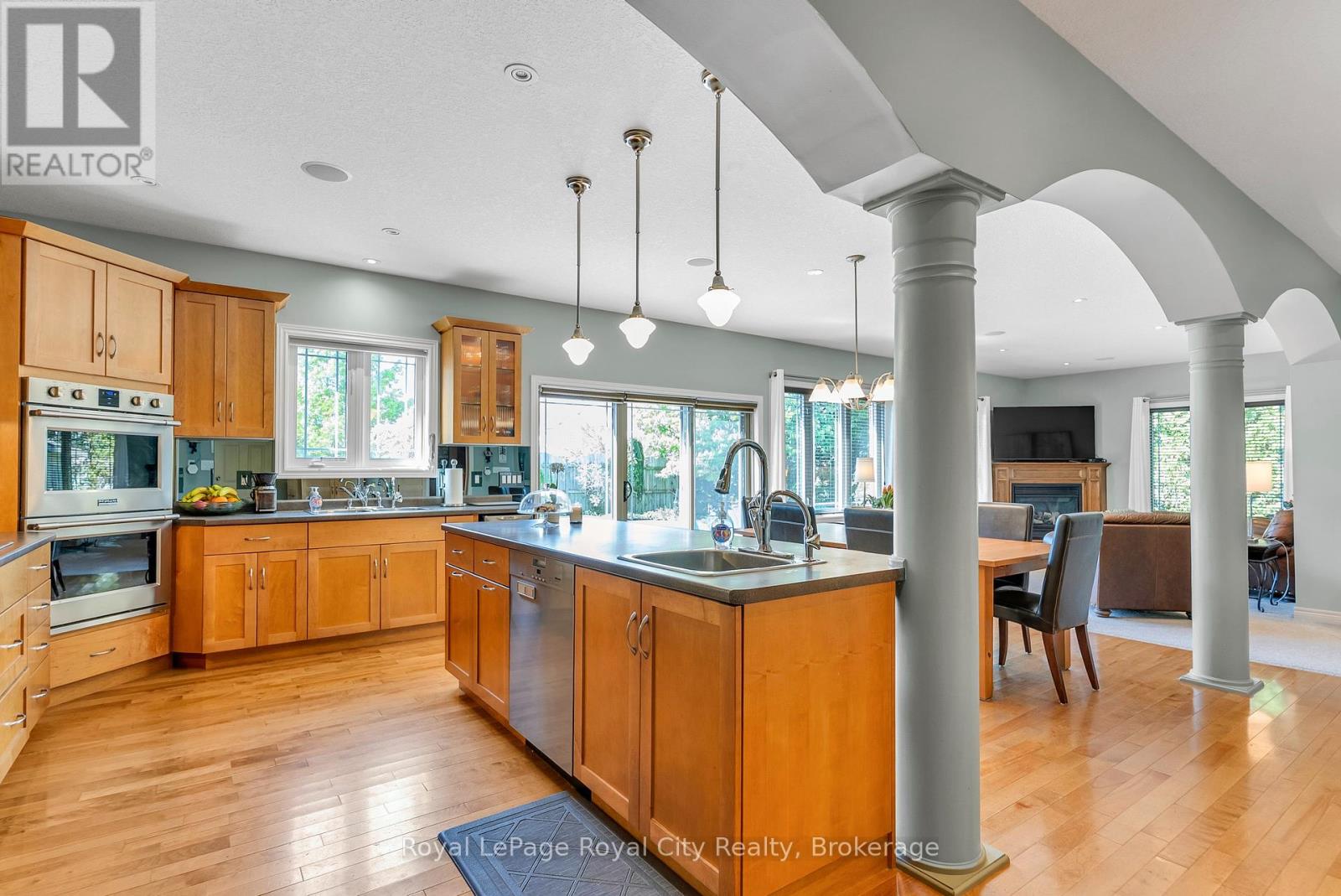 36 BLAIR DRIVE - 23