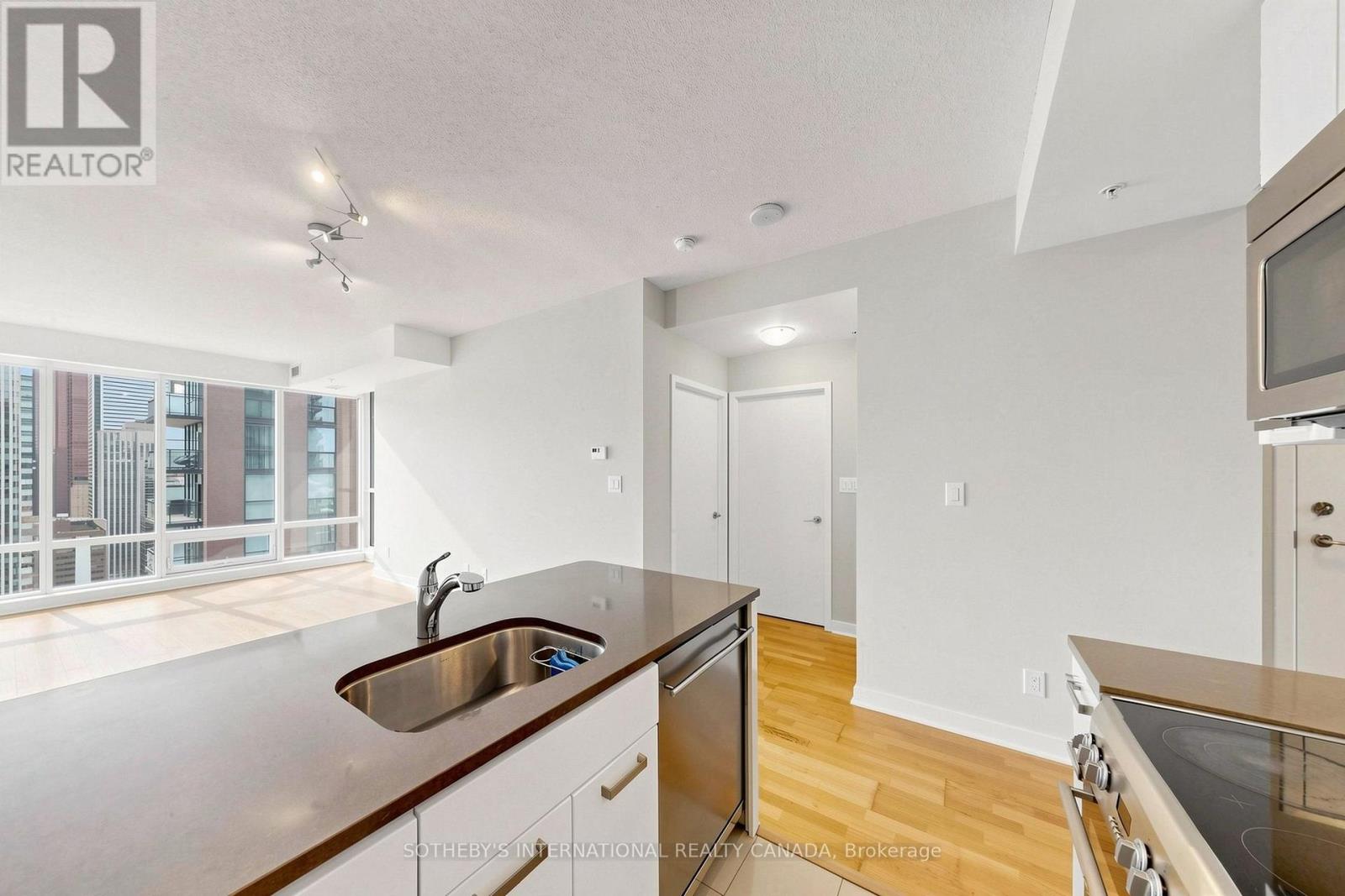 #3906 295 ADELAIDE STREET W - 13