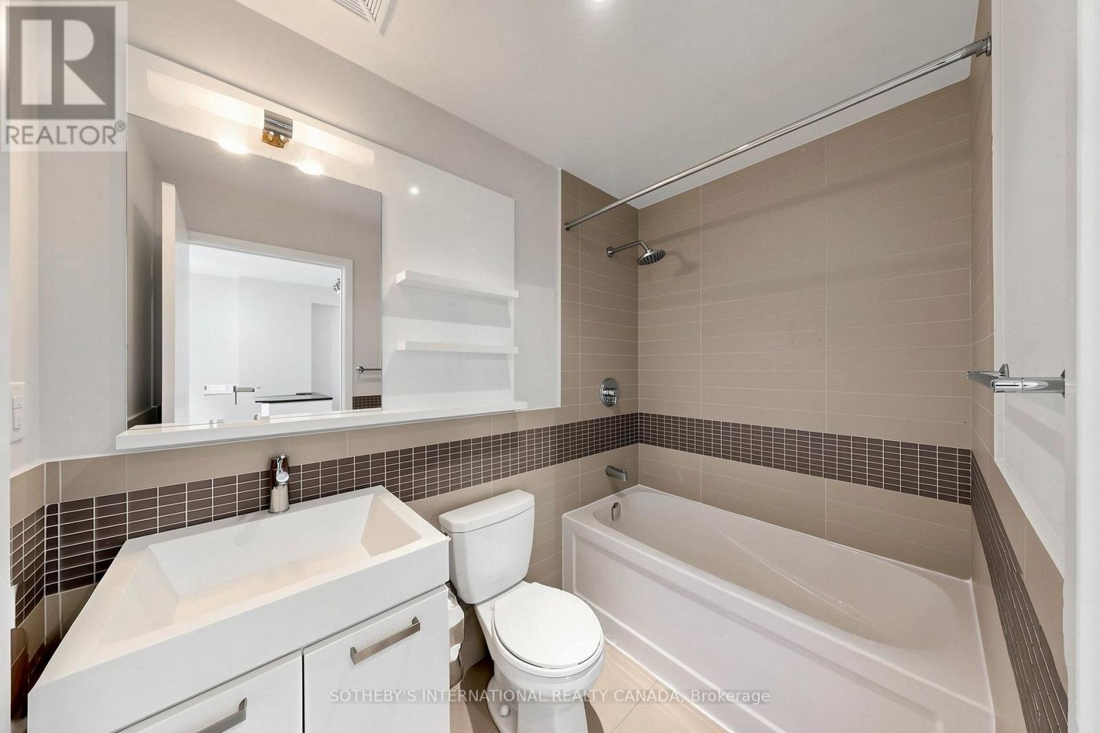 #3906 295 ADELAIDE STREET W - 24