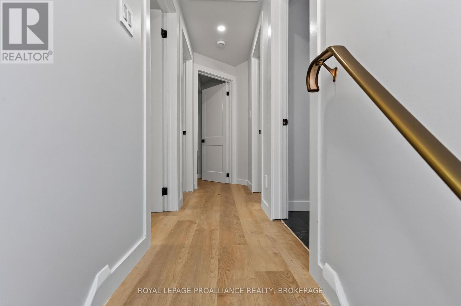 500 BROCK STREET - Image 14