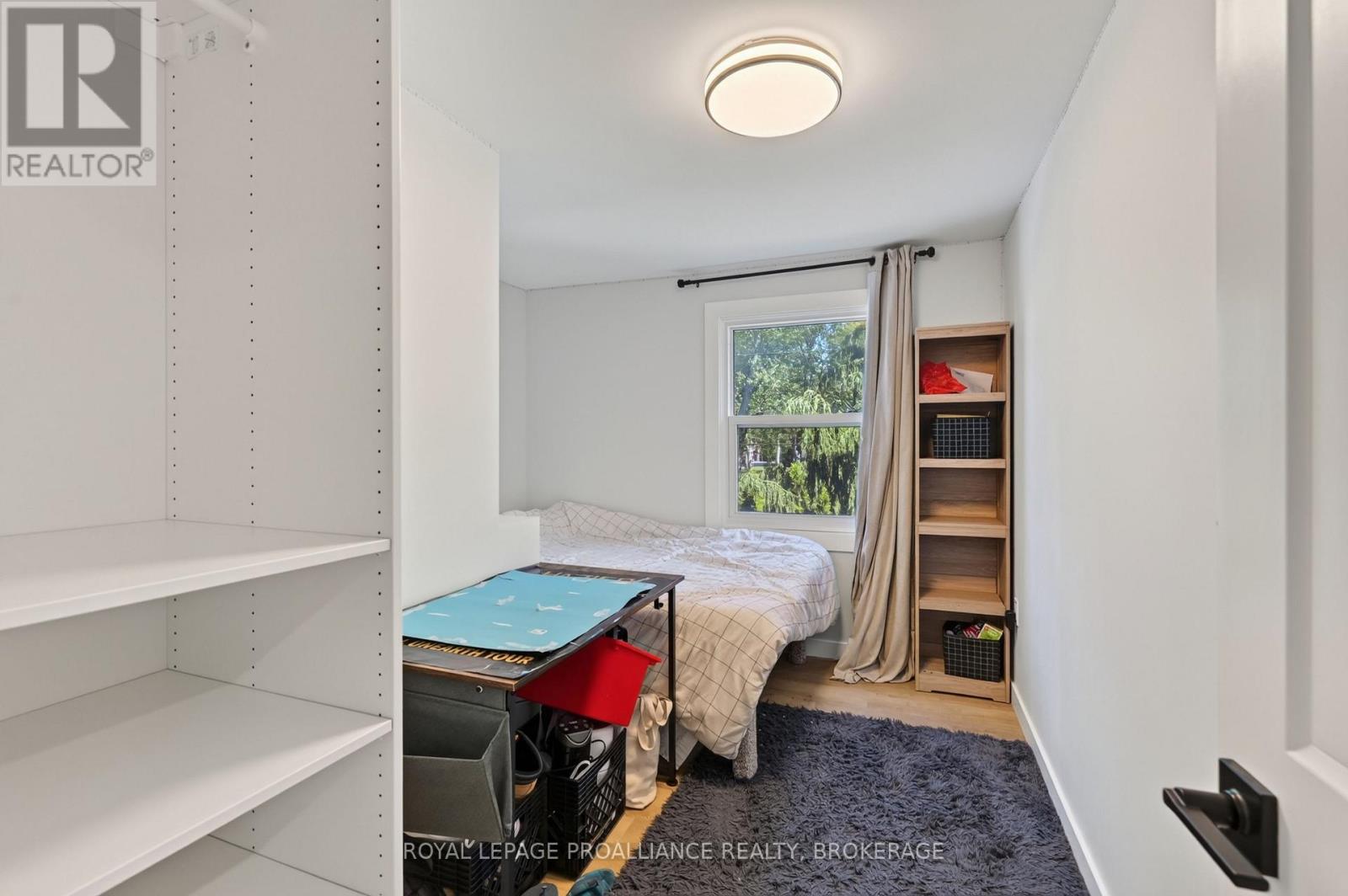 500 BROCK STREET - Image 15