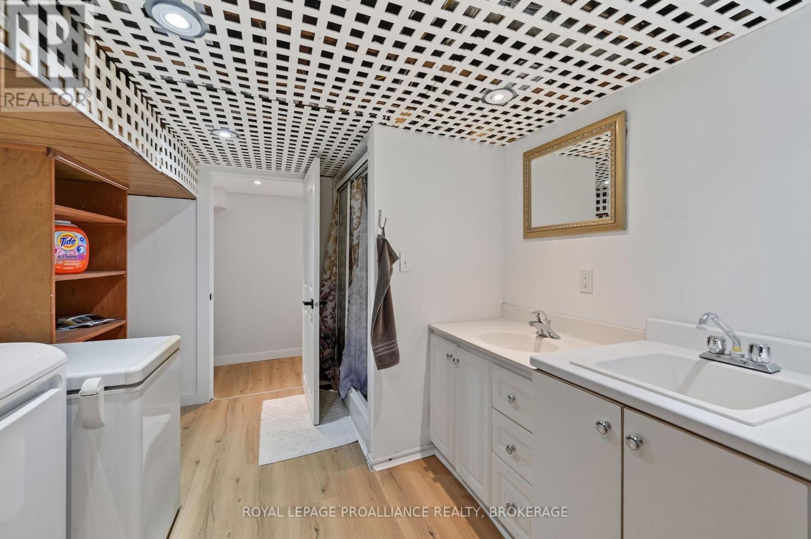 500 BROCK STREET - Image 24