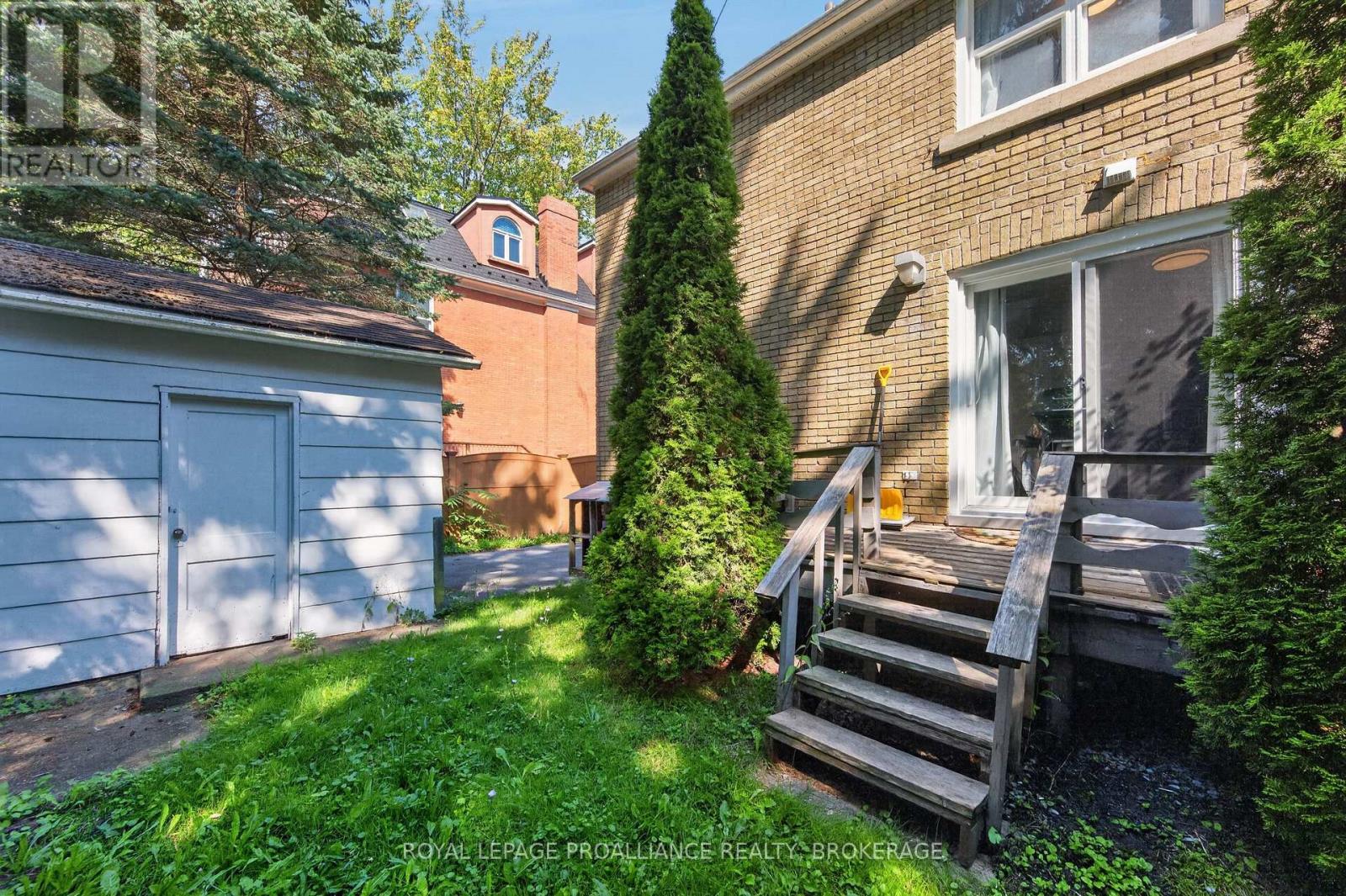 500 BROCK STREET - Image 26