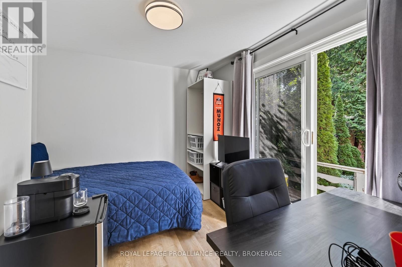 500 BROCK STREET - Image 8