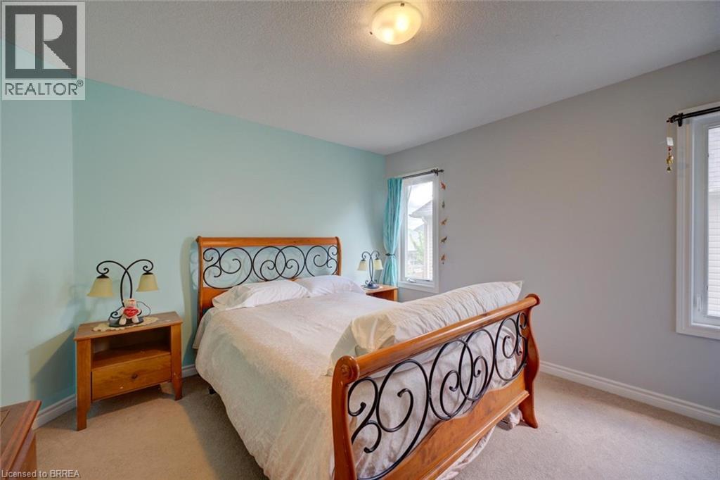 44 MCQUEEN Drive - Image 25