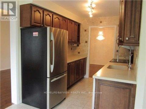 16 THAMES COURT - 4