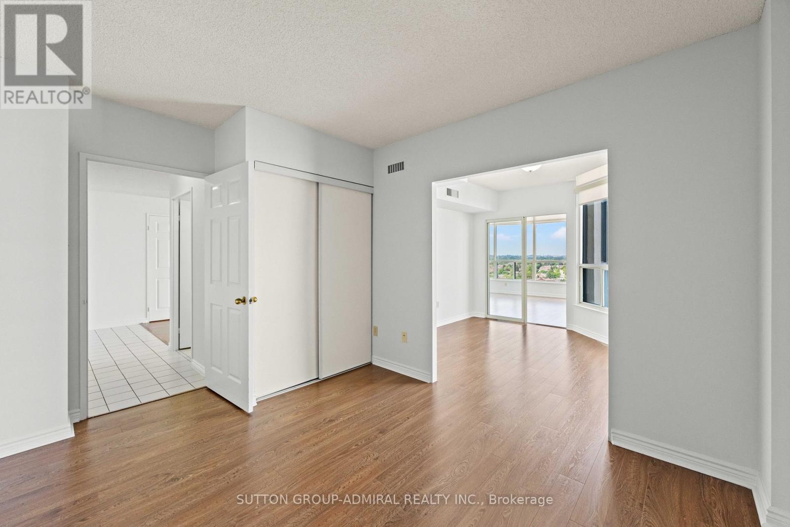 #1801 7300 YONGE STREET - 31