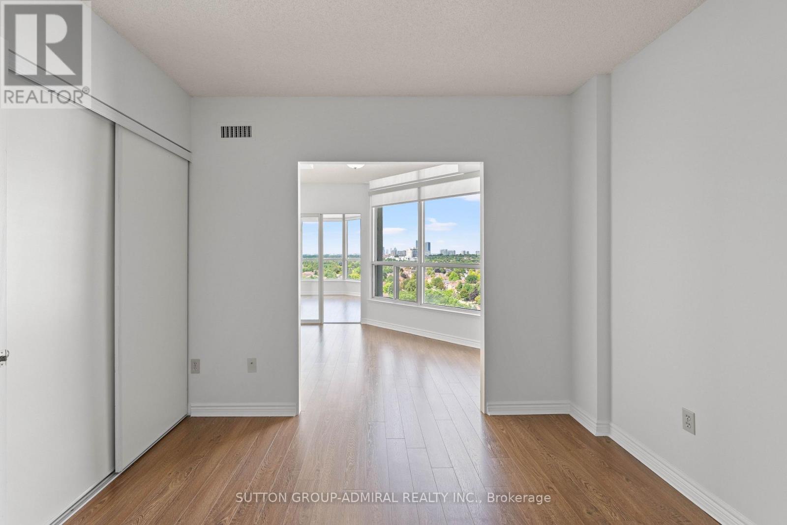 #1801 7300 YONGE STREET - Image 32