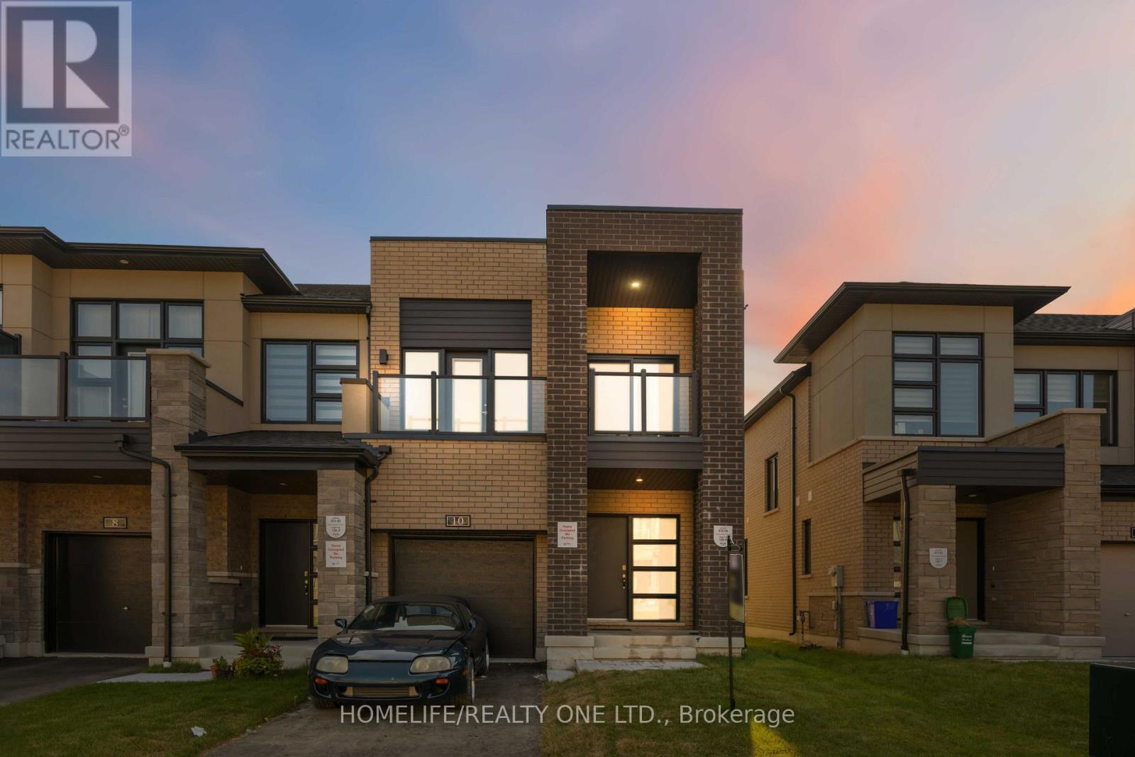 10 HARVEY BUNKER CRESCENT - 2