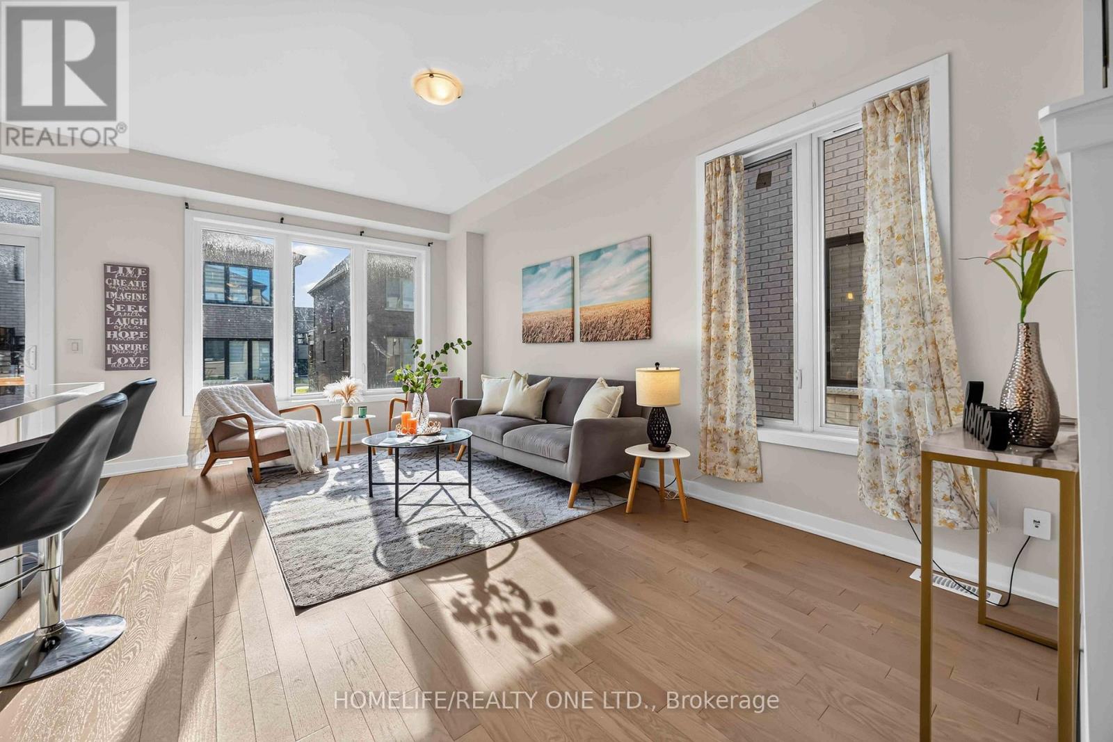 10 HARVEY BUNKER CRESCENT - 6