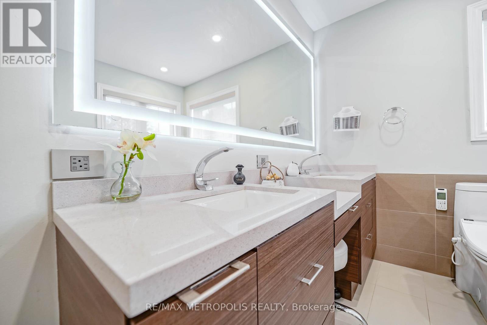 114 SELWYN ROAD - Image 33
