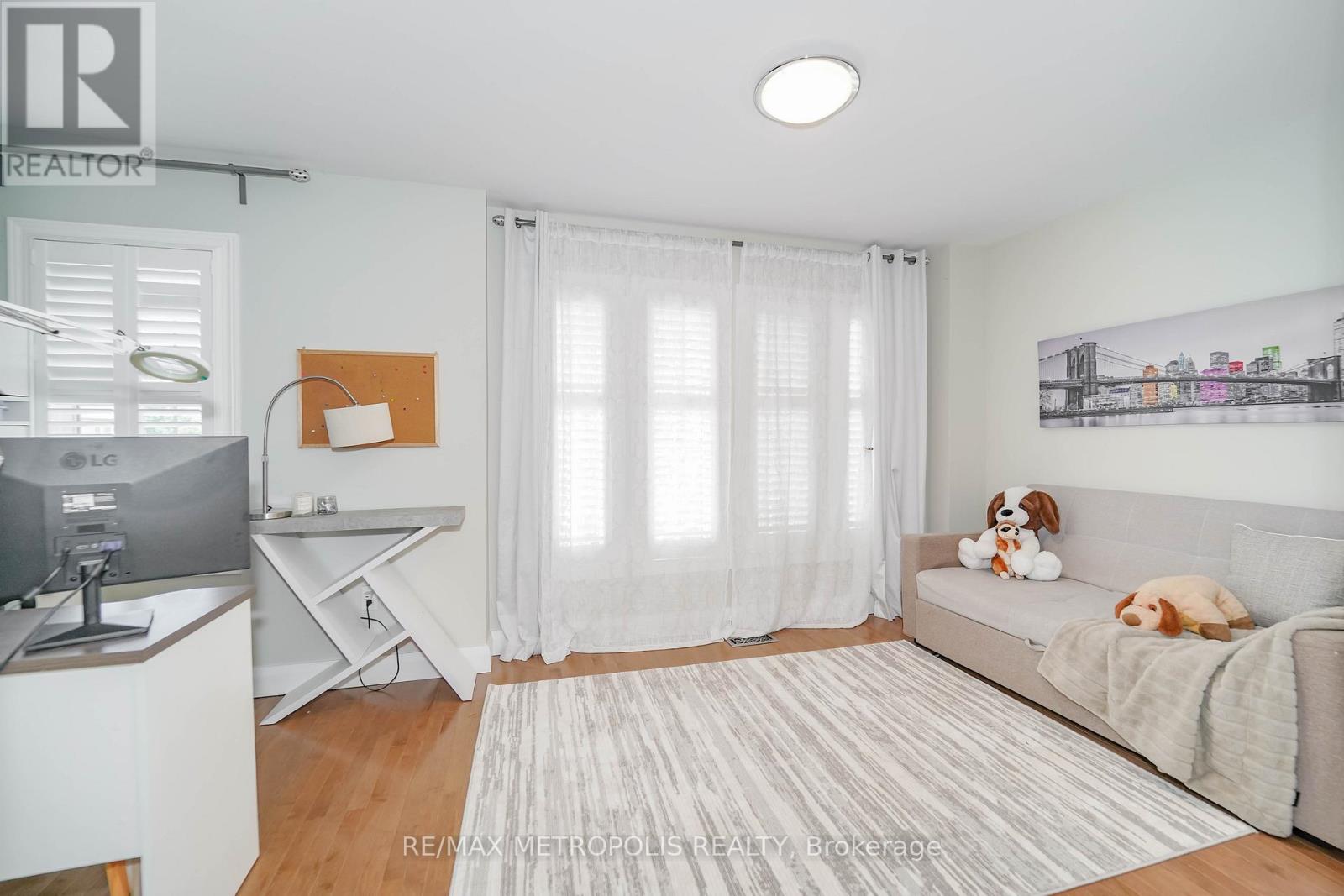 114 SELWYN ROAD - Image 37