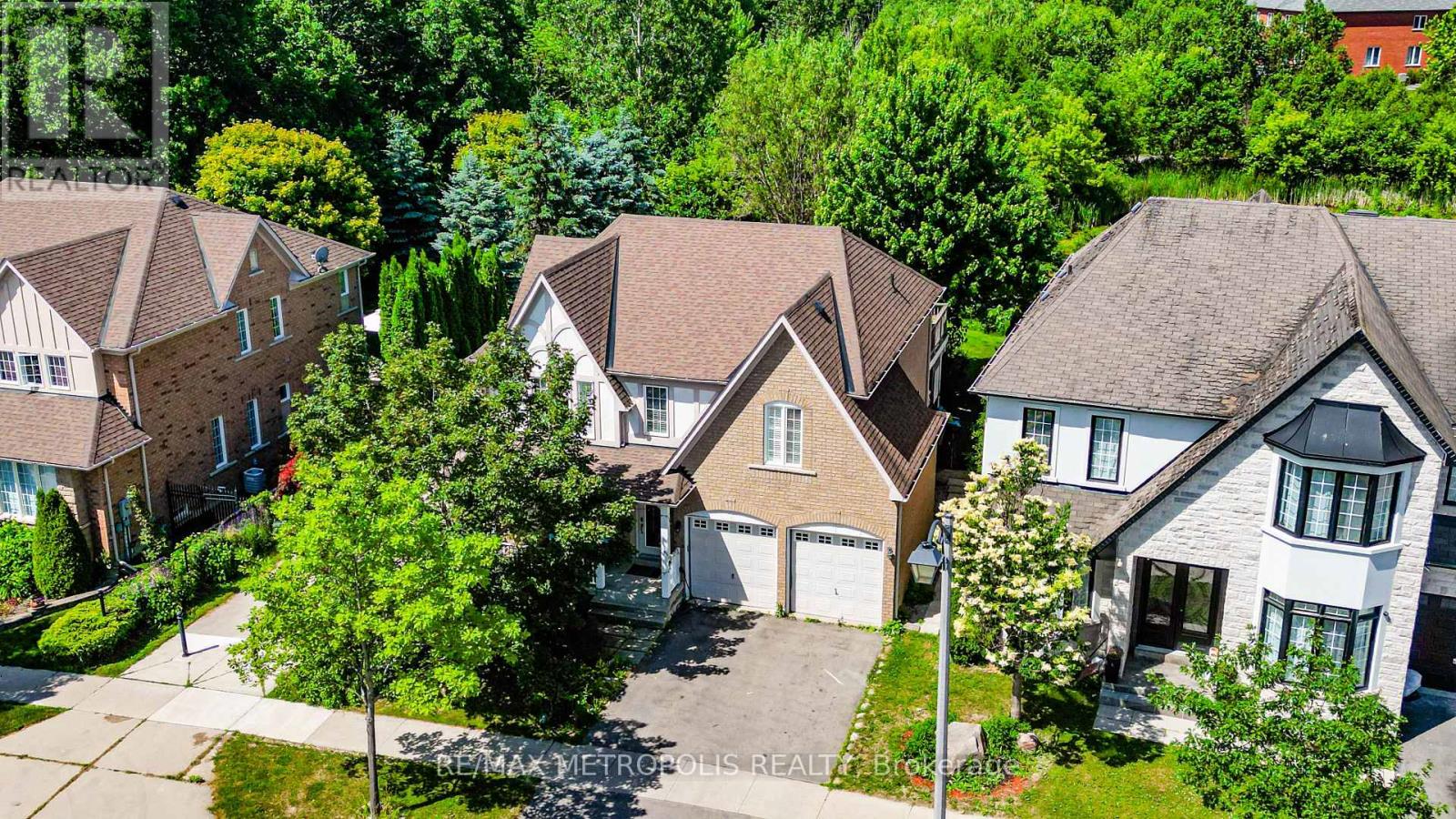 114 SELWYN ROAD - 50