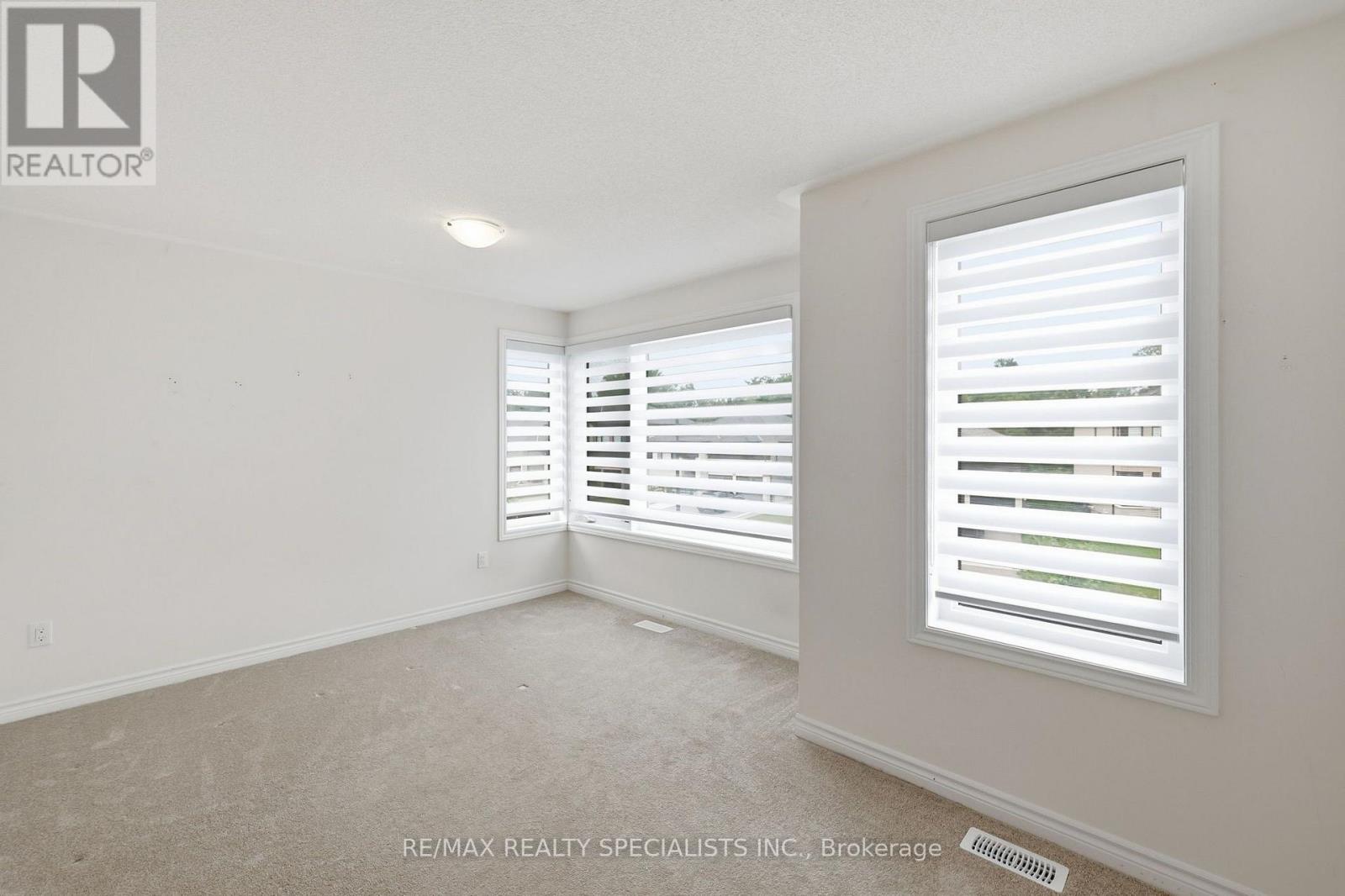 147 ROSANNE CIRCLE - Image 42