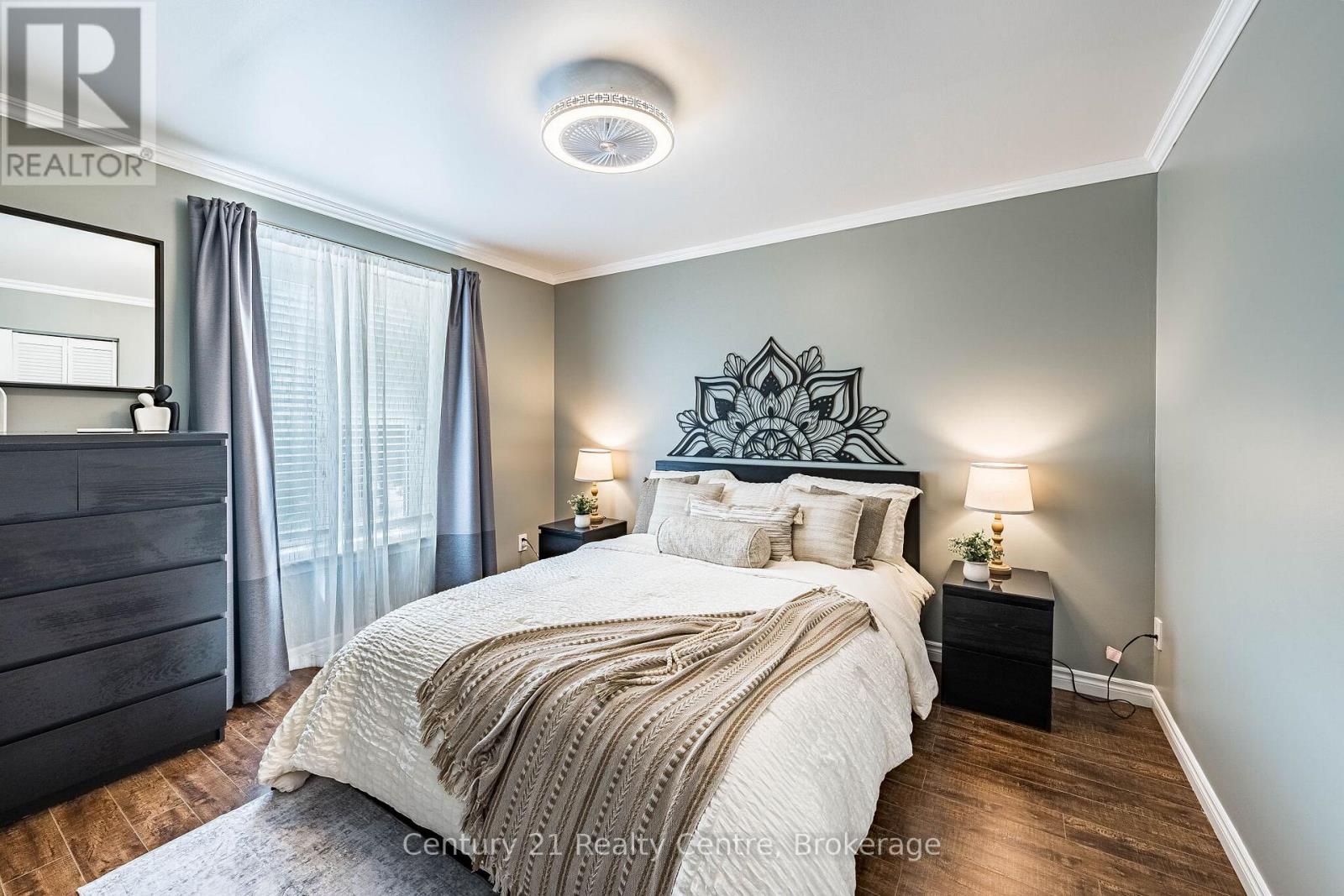 1537 WESTMINSTER PLACE - Image 28