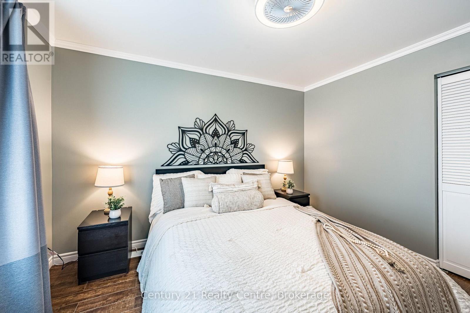 1537 WESTMINSTER PLACE - Image 29