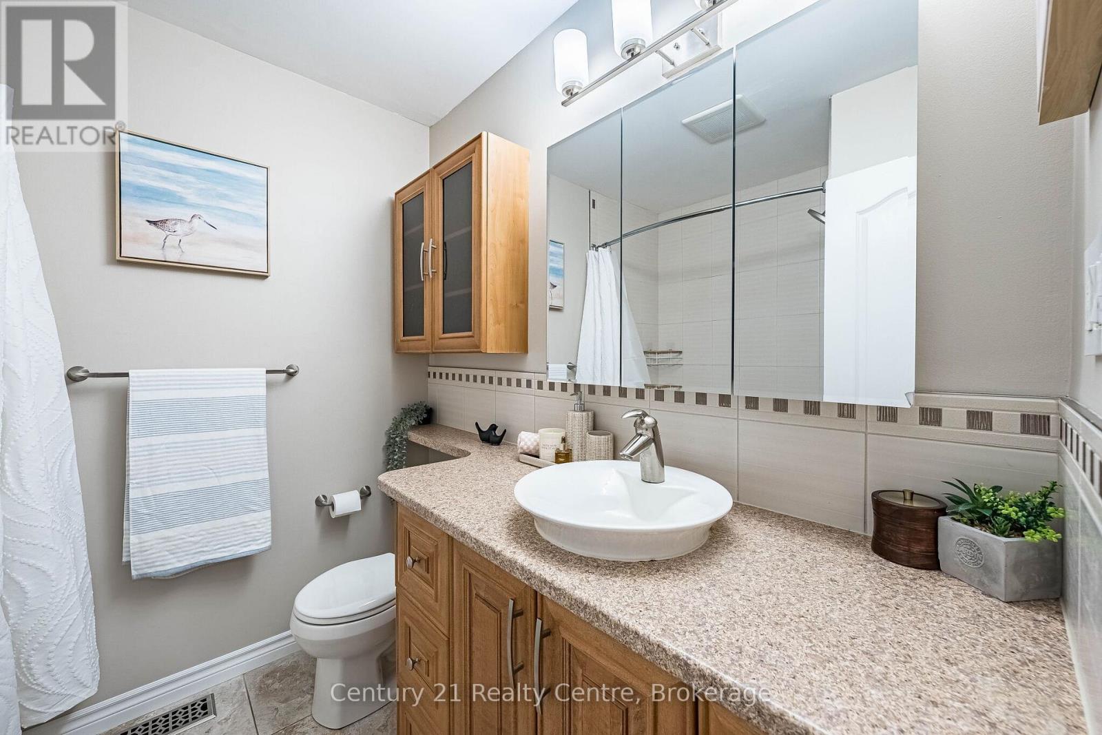 1537 WESTMINSTER PLACE - Image 34