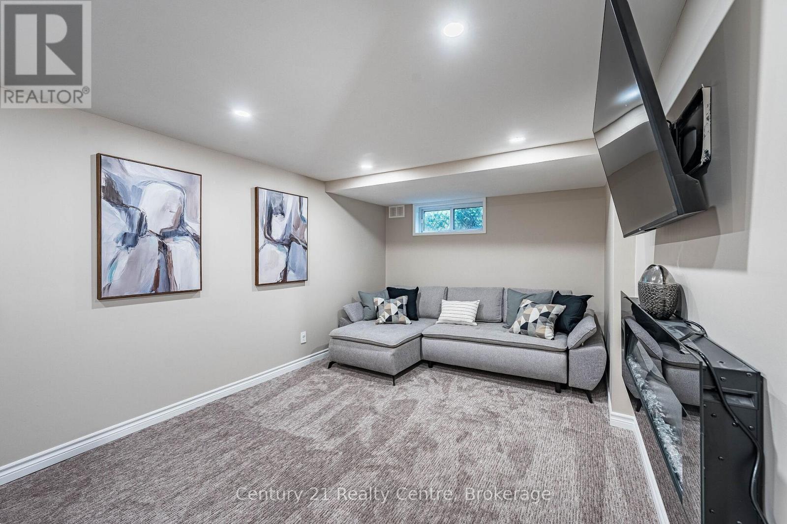 1537 WESTMINSTER PLACE - Image 37