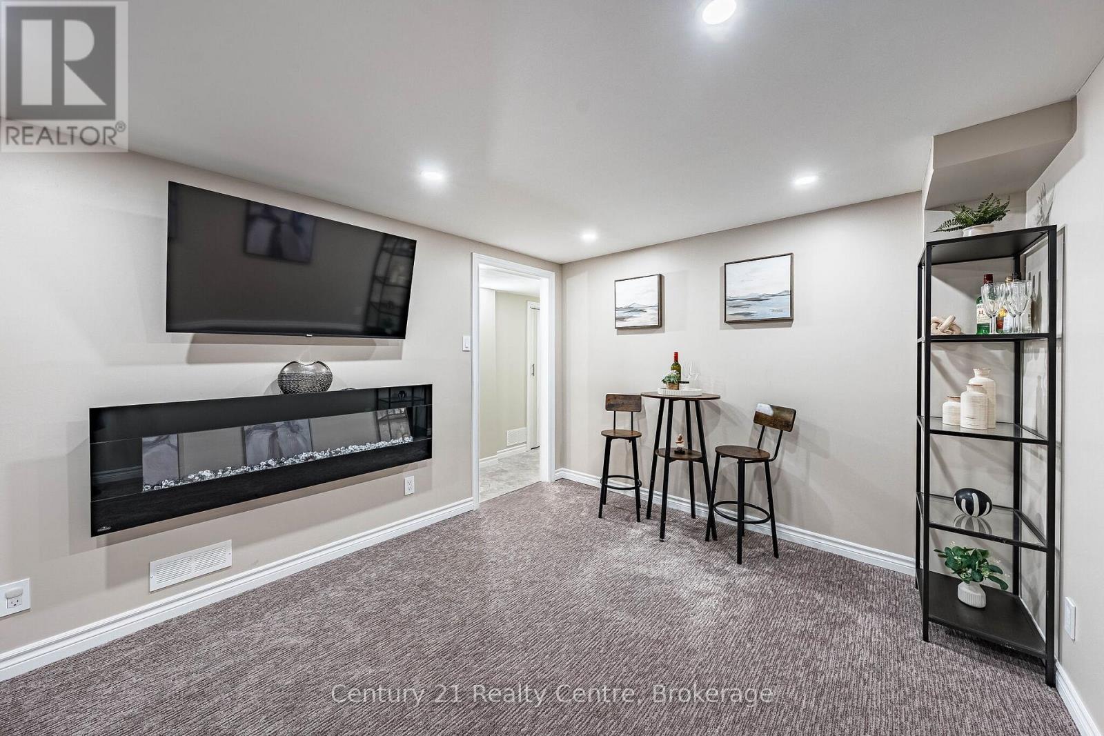 1537 WESTMINSTER PLACE - Image 38