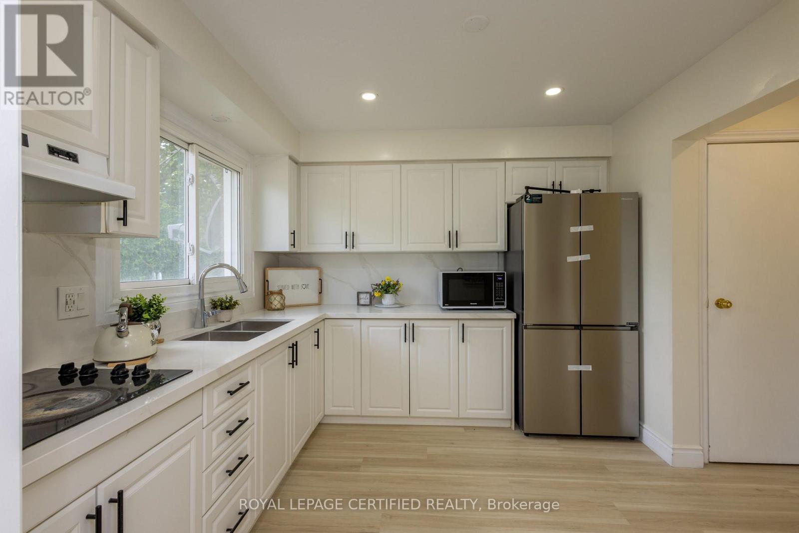 111 LIMERIDGE ROAD W - 14