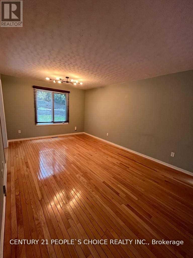 156 POCHARD LANE - 4