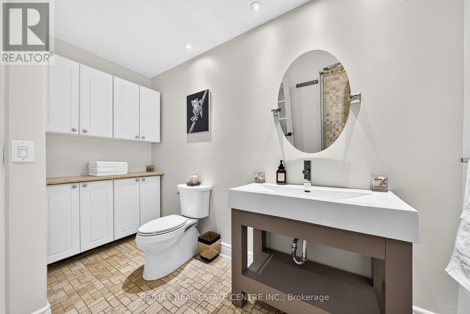 4905 MAPLEVIEW CRESCENT - Image 24