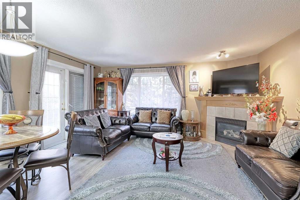 501 Coral Cove NE - 4