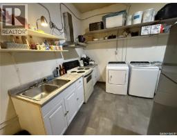 406 - 410 Railway Avenue, Eston, SK S0L1A0 Photo 20