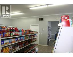 406 - 410 Railway Avenue, Eston, SK S0L1A0 Photo 8