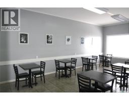 406 - 410 Railway Avenue, Eston, SK S0L1A0 Photo 9
