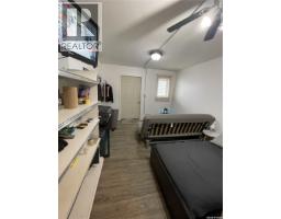 406 - 410 Railway Avenue, Eston, SK S0L1A0 Photo 26