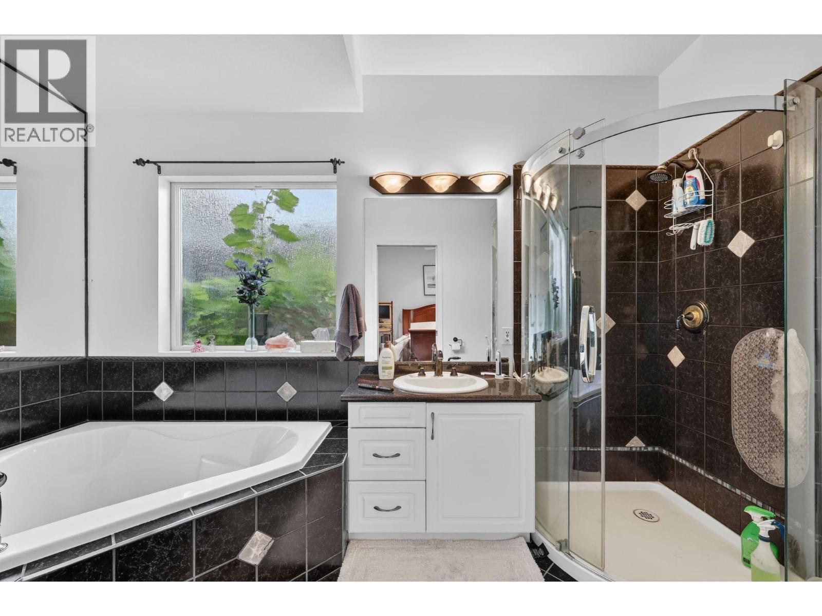 3117 Capistrano Court - Image 21