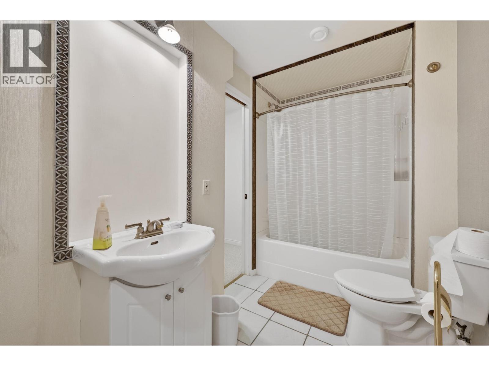 3117 Capistrano Court - Image 36