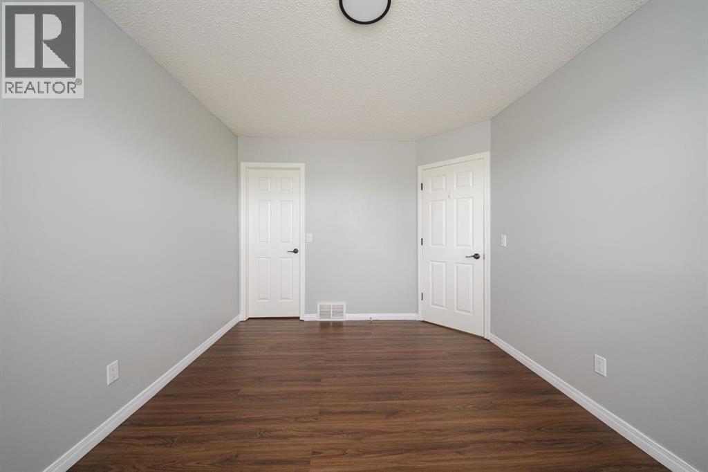 111 Polar Bay, Fort McMurray