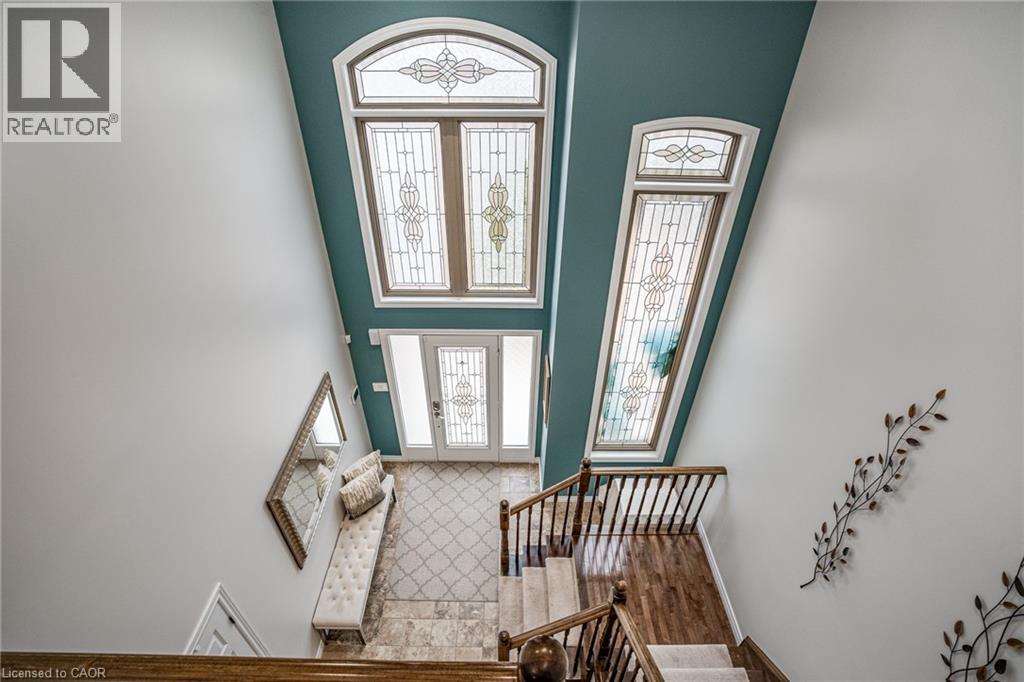 575 STONEHENGE Drive - Image 28