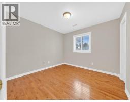 271 Watkins, Windsor, ON N9C0A8 Photo 27