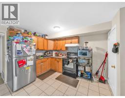 271 Watkins, Windsor, ON N9C0A8 Photo 36