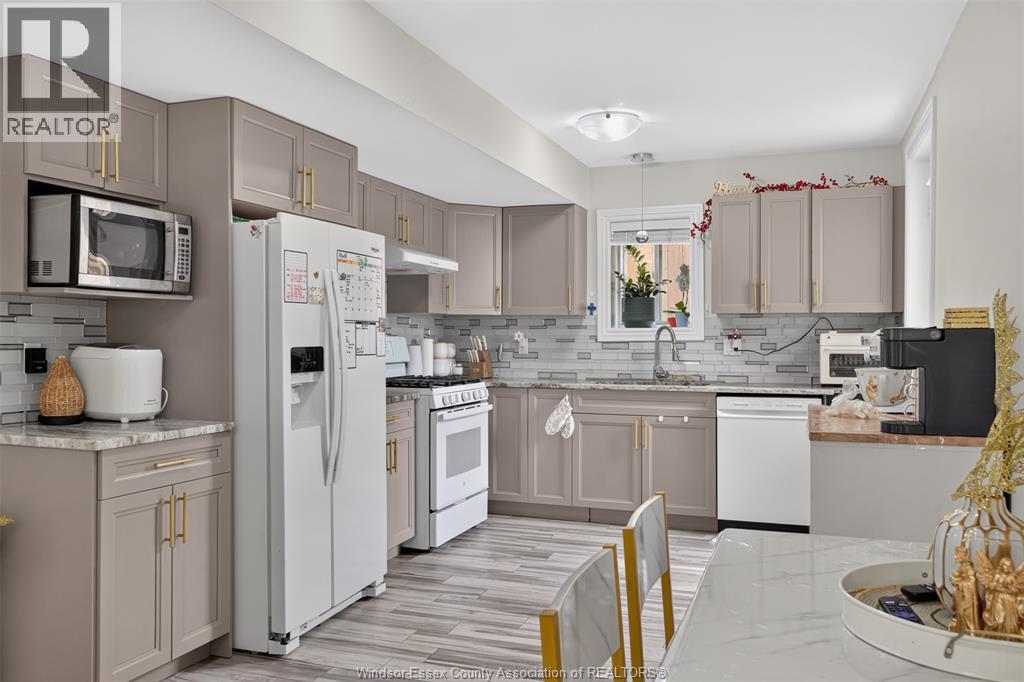 1267 EASTLAWN AVENUE - 34