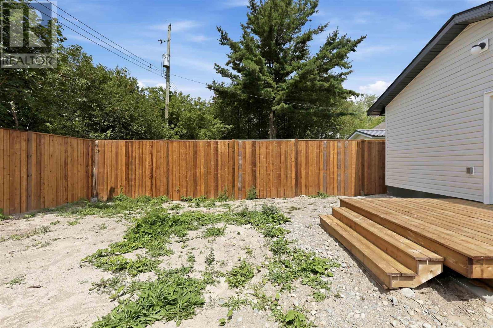 29 Allard ST - Image 26