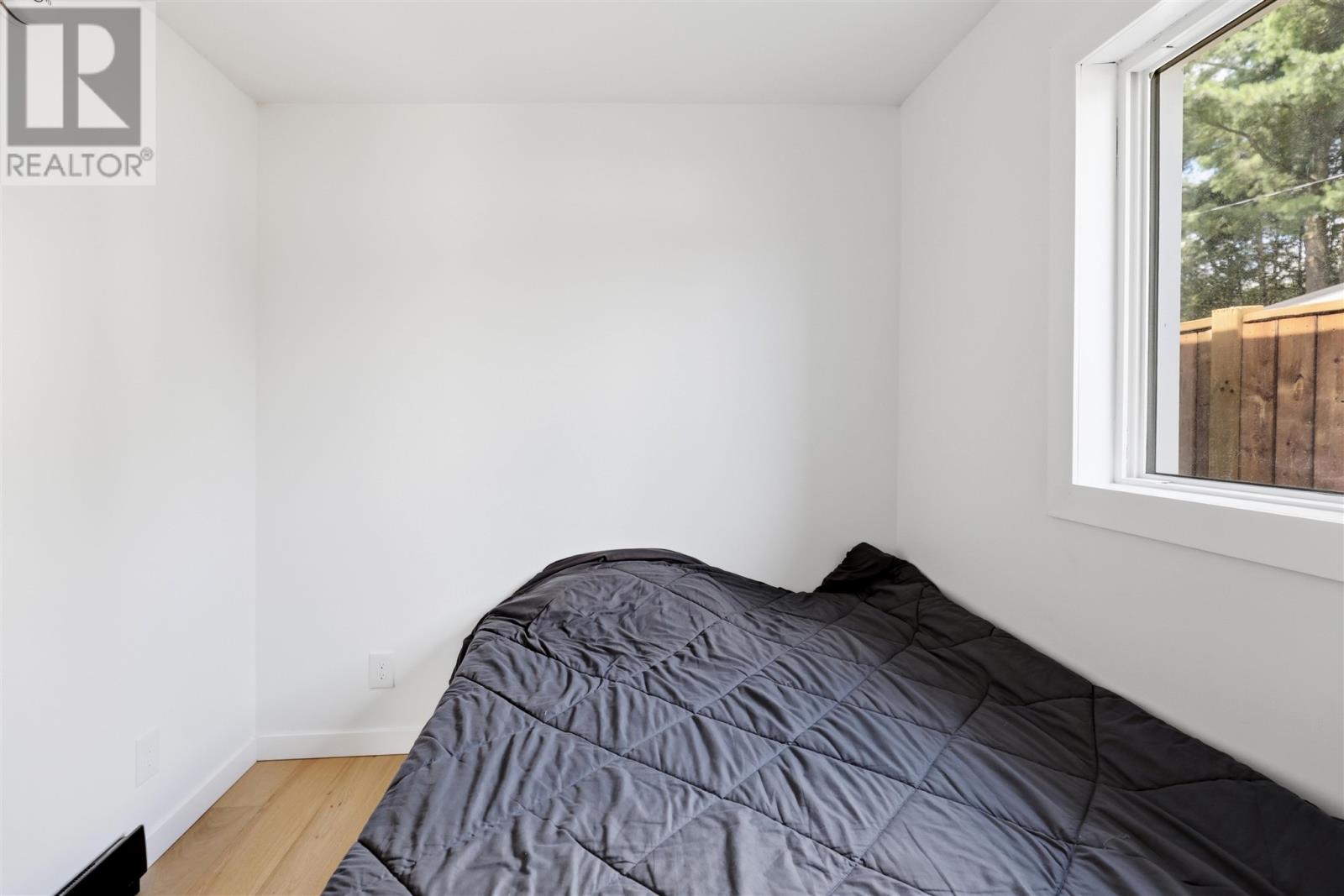 29 Allard ST - Image 20